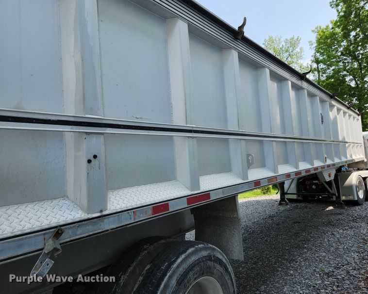 image for item DI1224 2007 MAC  end dump trailer