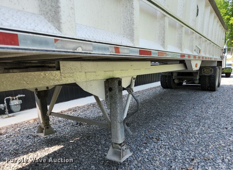 image for item DI1224 2007 MAC  end dump trailer