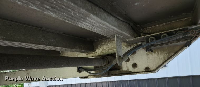 image for item DI1224 2007 MAC  end dump trailer