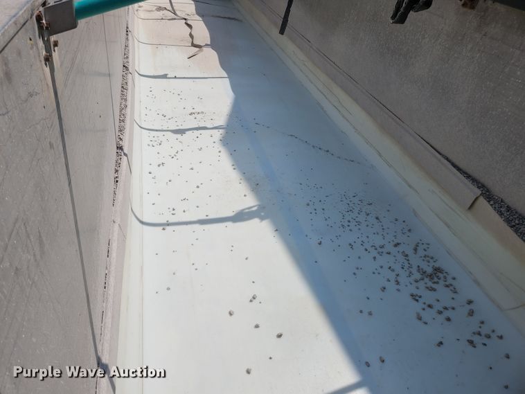 image for item DI1224 2007 MAC  end dump trailer