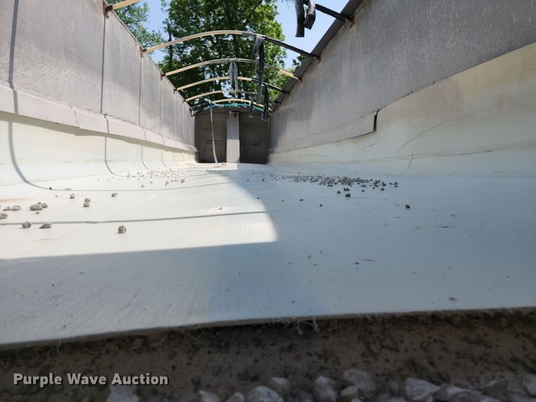 image for item DI1224 2007 MAC  end dump trailer