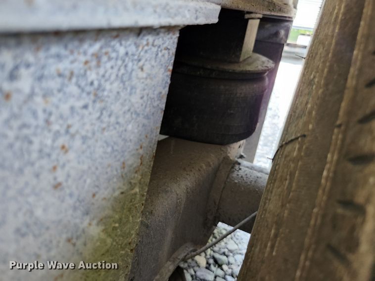 image for item DI1224 2007 MAC  end dump trailer