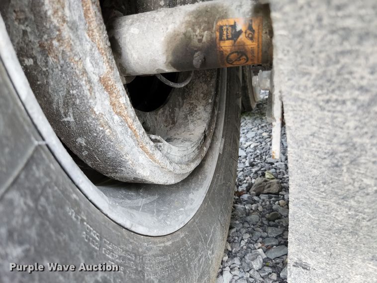 image for item DI1224 2007 MAC  end dump trailer