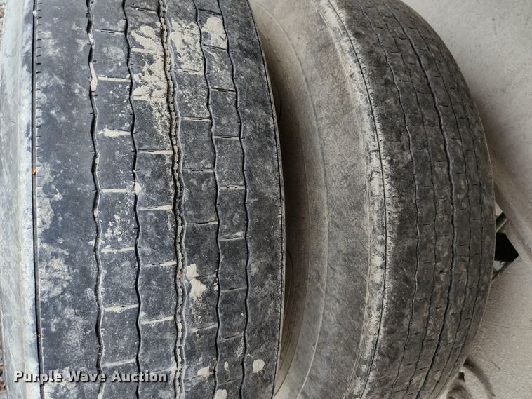 image for item DI1224 2007 MAC  end dump trailer