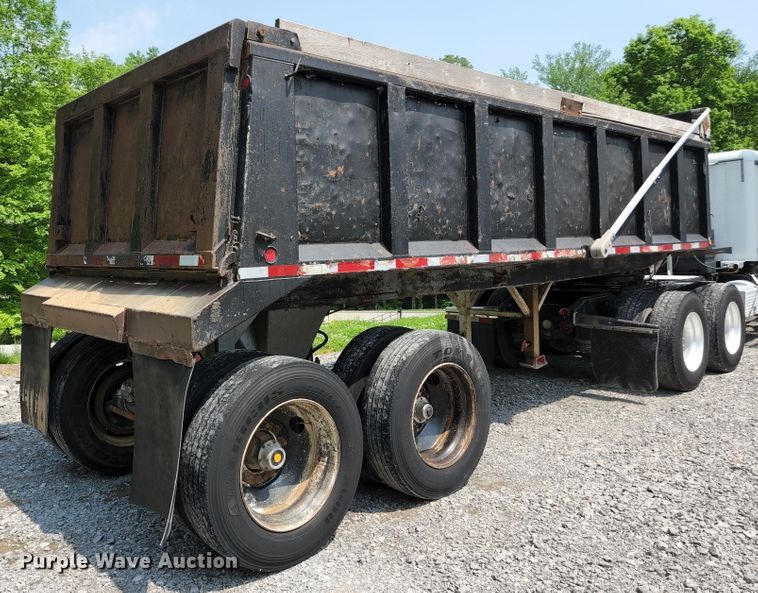 image for item DI1226 1993 Hilbilt  end dump trailer
