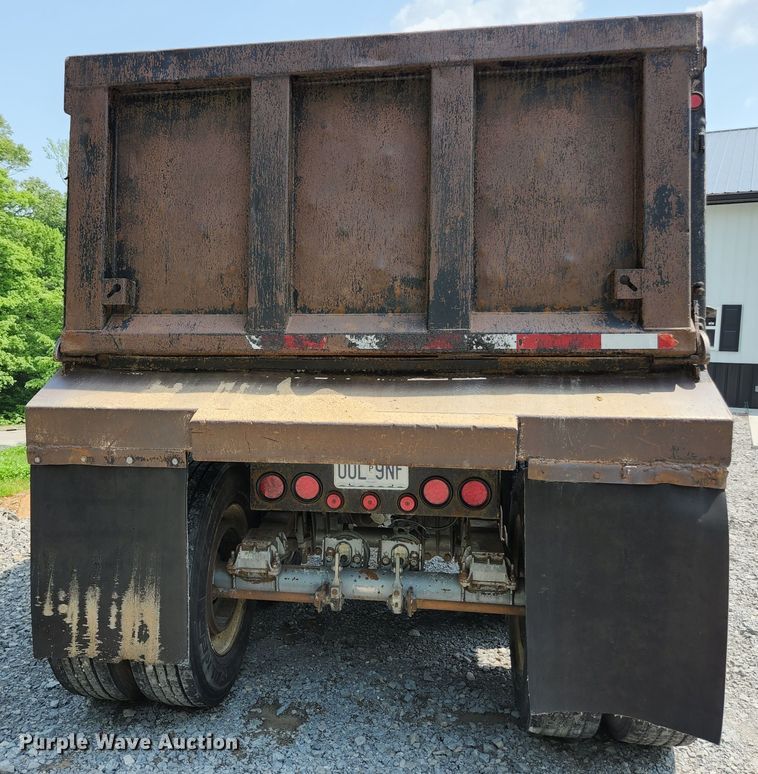 image for item DI1226 1993 Hilbilt  end dump trailer