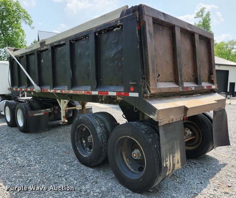 image for item DI1226 1993 Hilbilt  end dump trailer
