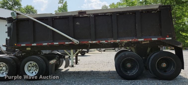 image for item DI1226 1993 Hilbilt  end dump trailer