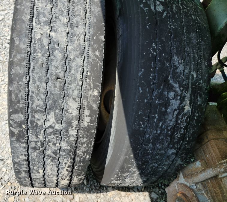 image for item DI1226 1993 Hilbilt  end dump trailer