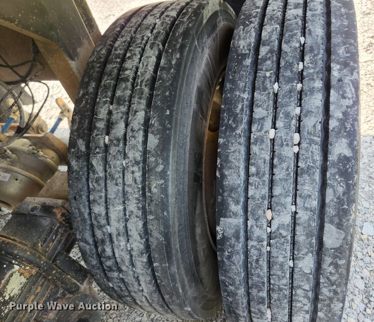 image for item DI1226 1993 Hilbilt  end dump trailer