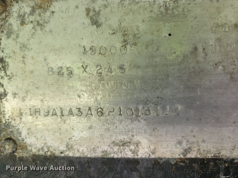 image for item DI1226 1993 Hilbilt  end dump trailer