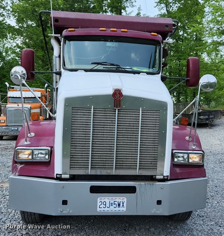 image for item DI1227 2007 Kenworth T800  dump truck