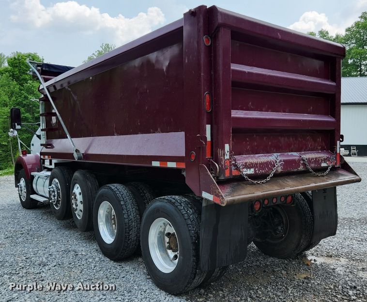 image for item DI1227 2007 Kenworth T800  dump truck
