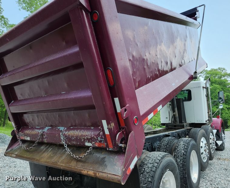 image for item DI1227 2007 Kenworth T800  dump truck