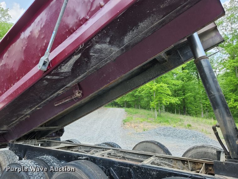 image for item DI1227 2007 Kenworth T800  dump truck