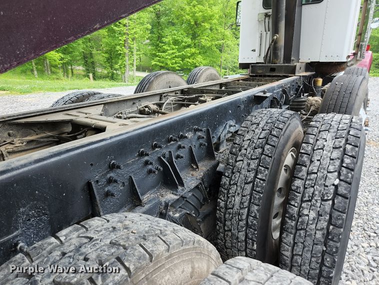 image for item DI1227 2007 Kenworth T800  dump truck