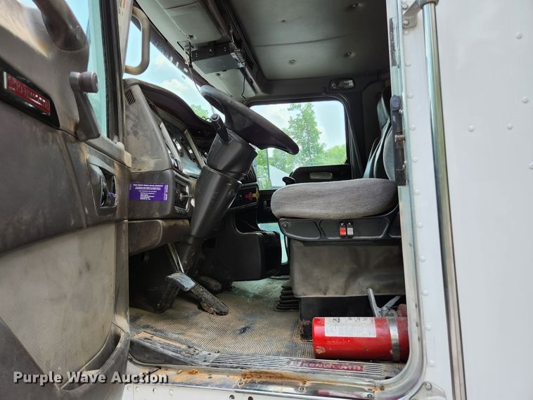 image for item DI1227 2007 Kenworth T800  dump truck