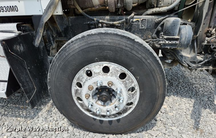 image for item DI1227 2007 Kenworth T800  dump truck