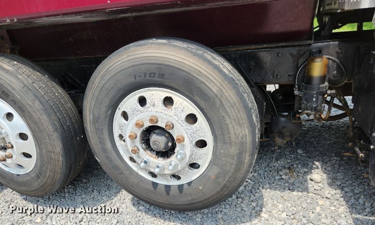 image for item DI1227 2007 Kenworth T800  dump truck