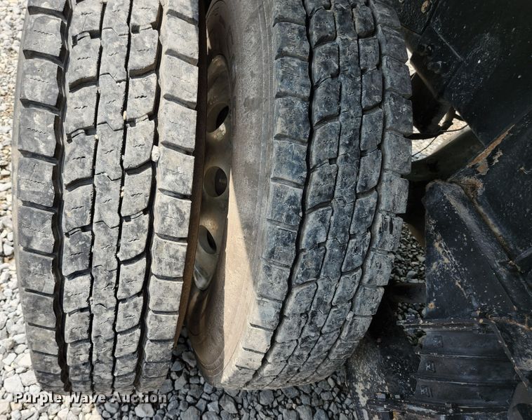 image for item DI1227 2007 Kenworth T800  dump truck