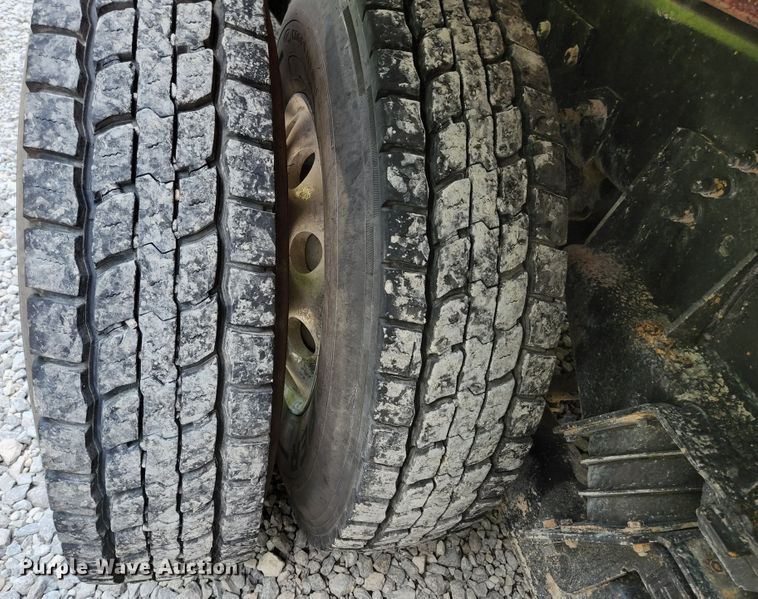 image for item DI1227 2007 Kenworth T800  dump truck