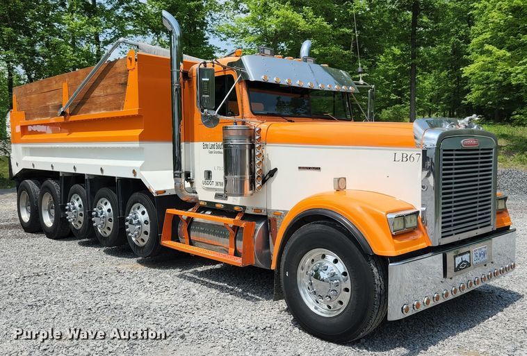 image for item DI1228 2000 Freightliner Classic XL  dump truck