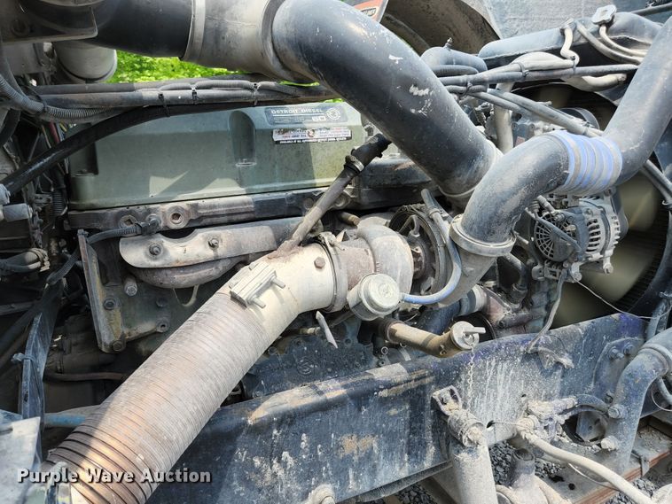 image for item DI1228 2000 Freightliner Classic XL  dump truck