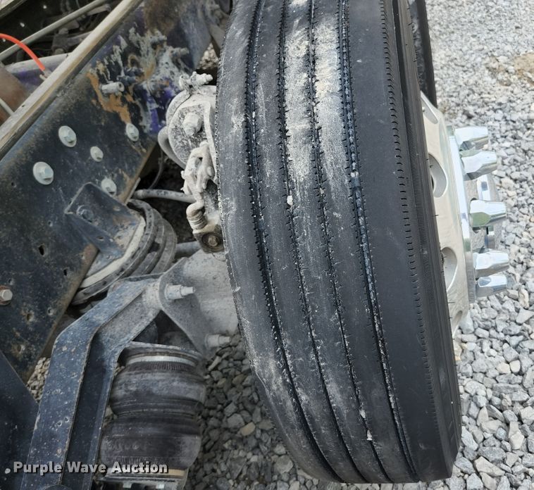 image for item DI1228 2000 Freightliner Classic XL  dump truck