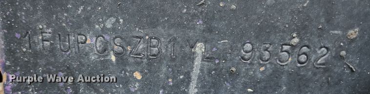 image for item DI1228 2000 Freightliner Classic XL  dump truck