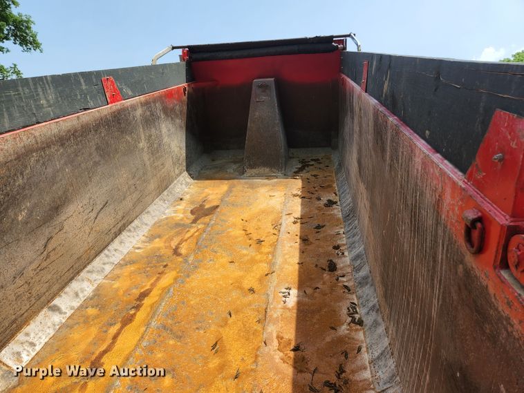 image for item DI1229 1996 Peterbilt 379  dump truck