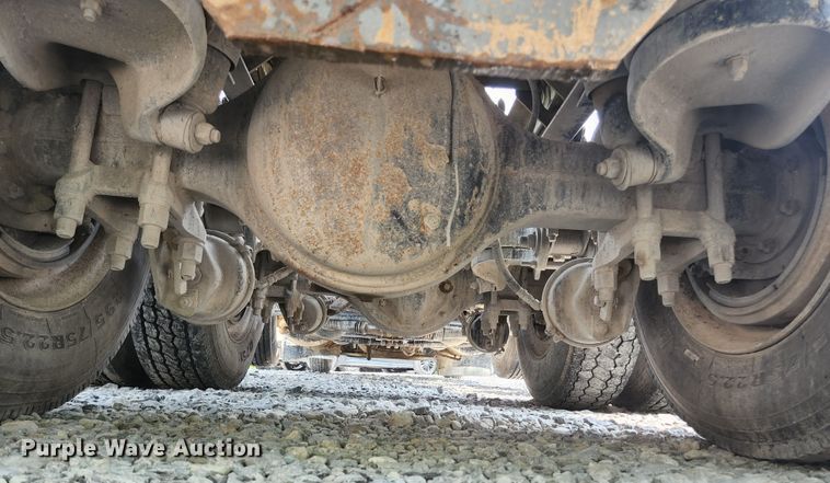 image for item DI1229 1996 Peterbilt 379  dump truck