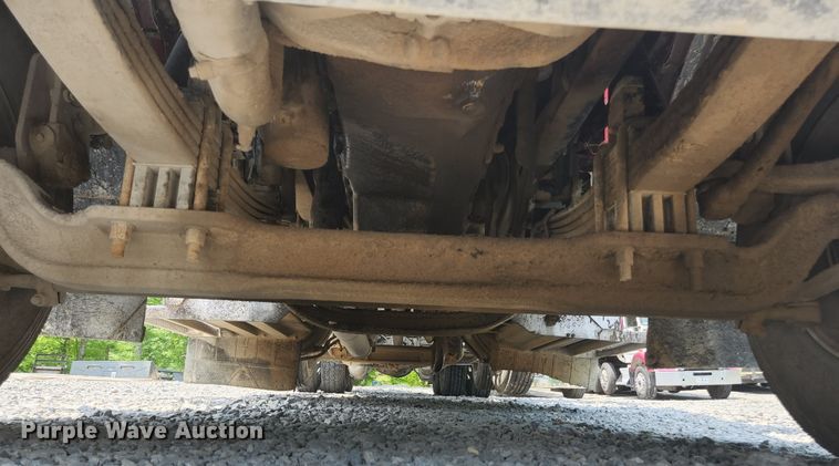 image for item DI1229 1996 Peterbilt 379  dump truck