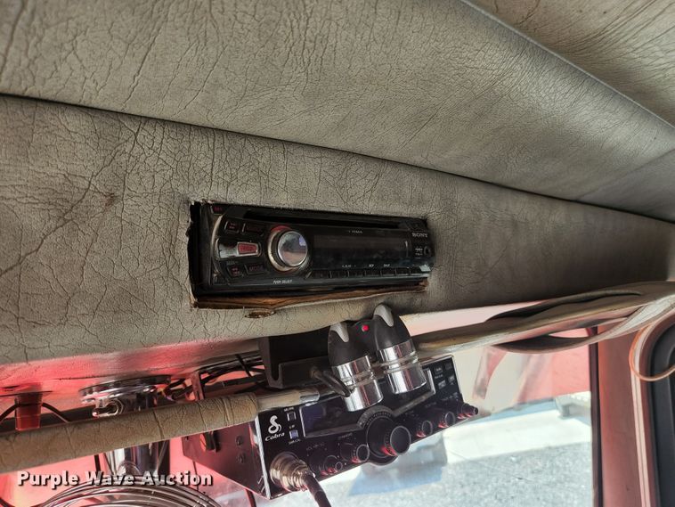 image for item DI1229 1996 Peterbilt 379  dump truck