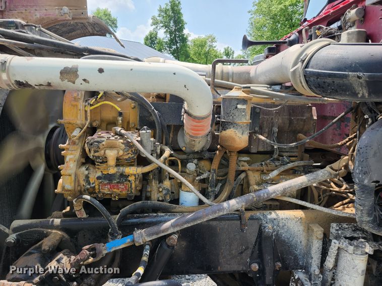 image for item DI1229 1996 Peterbilt 379  dump truck