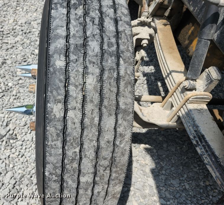 image for item DI1229 1996 Peterbilt 379  dump truck