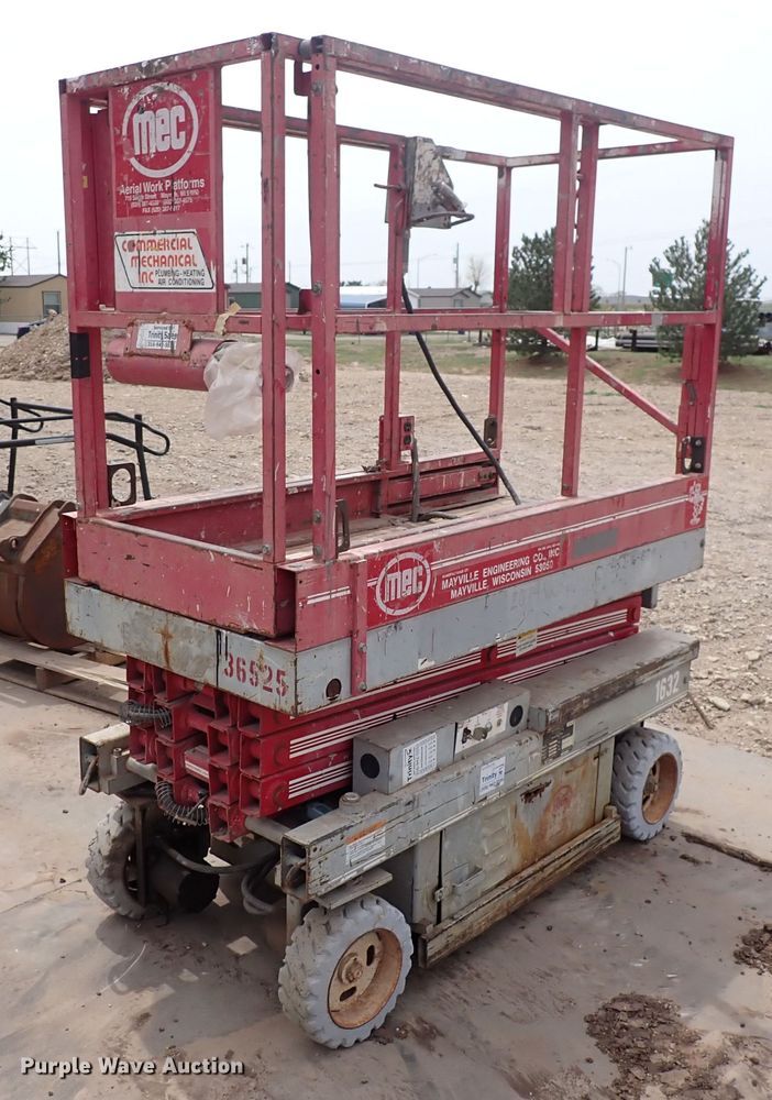 image for item DI1945 1996 Mec 1632  scissor lift