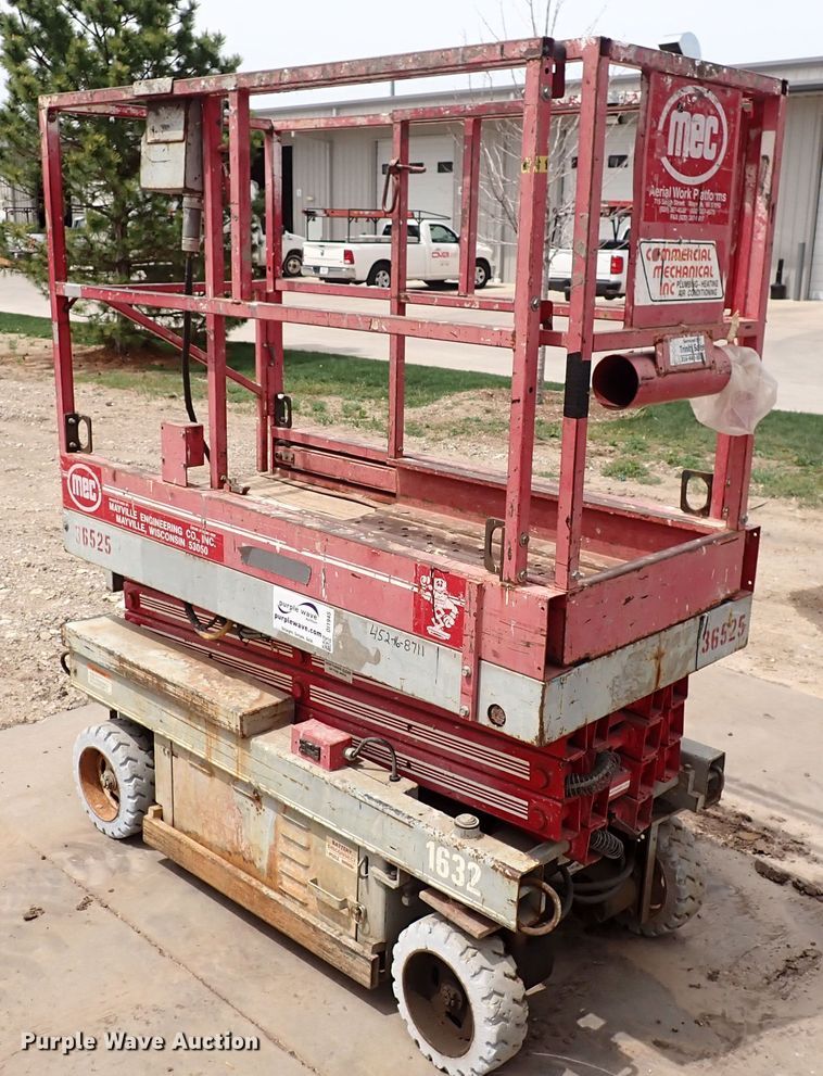 image for item DI1945 1996 Mec 1632  scissor lift