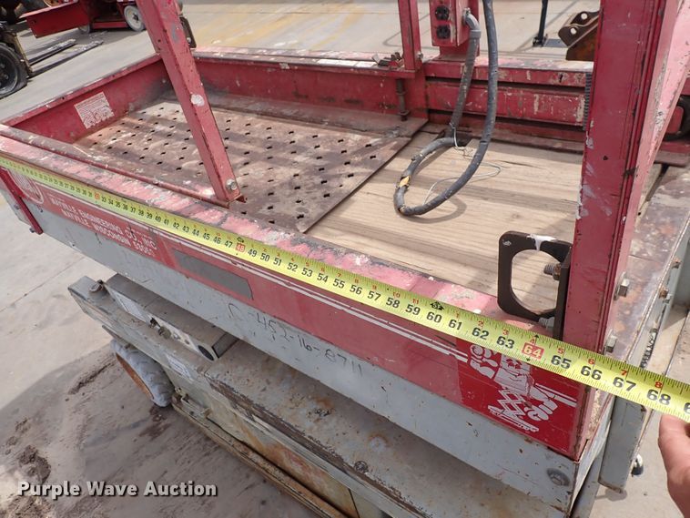 image for item DI1945 1996 Mec 1632  scissor lift