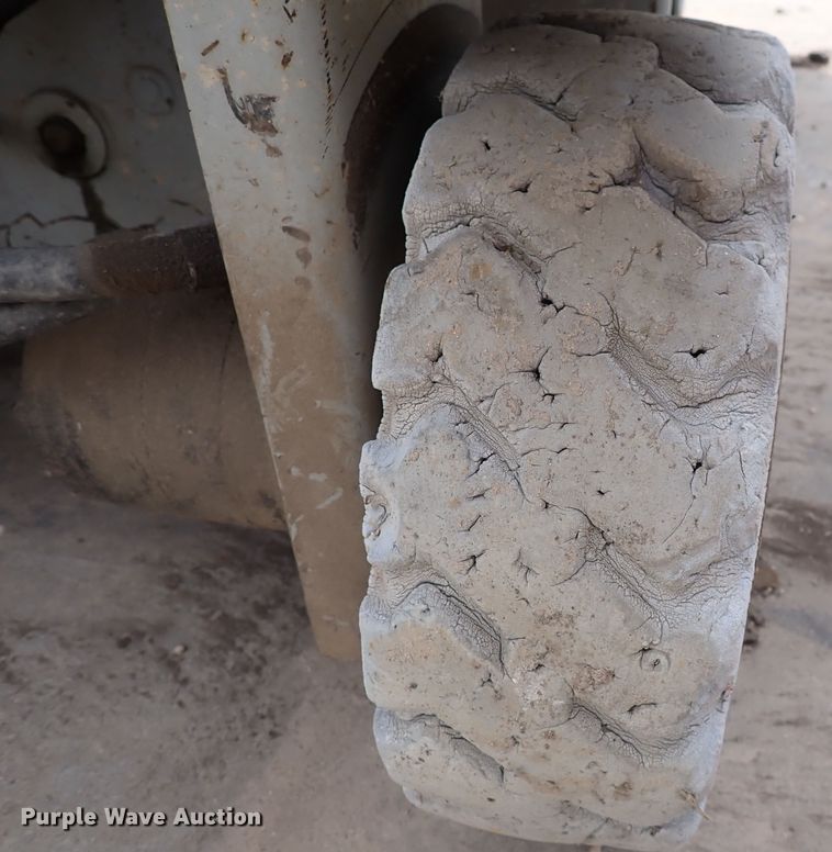 image for item DI1945 1996 Mec 1632  scissor lift