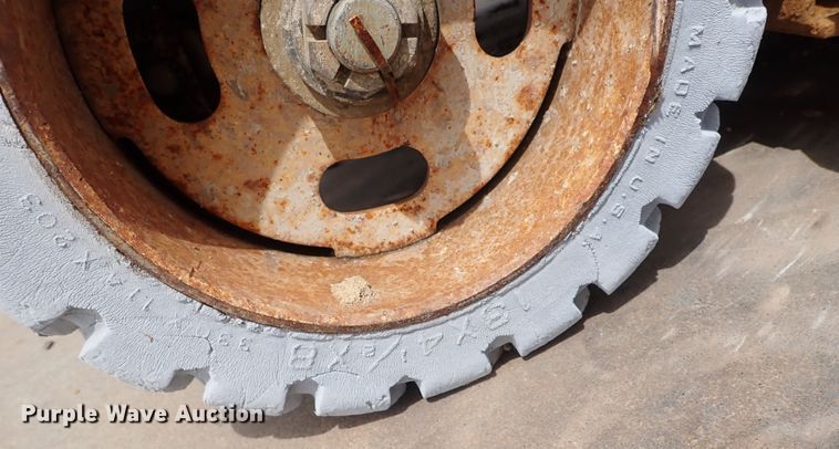 image for item DI1945 1996 Mec 1632  scissor lift