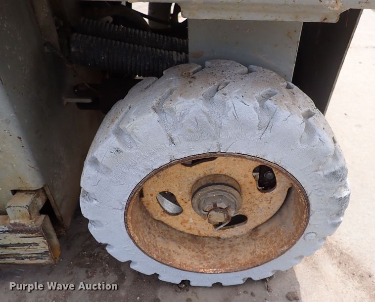 image for item DI1945 1996 Mec 1632  scissor lift