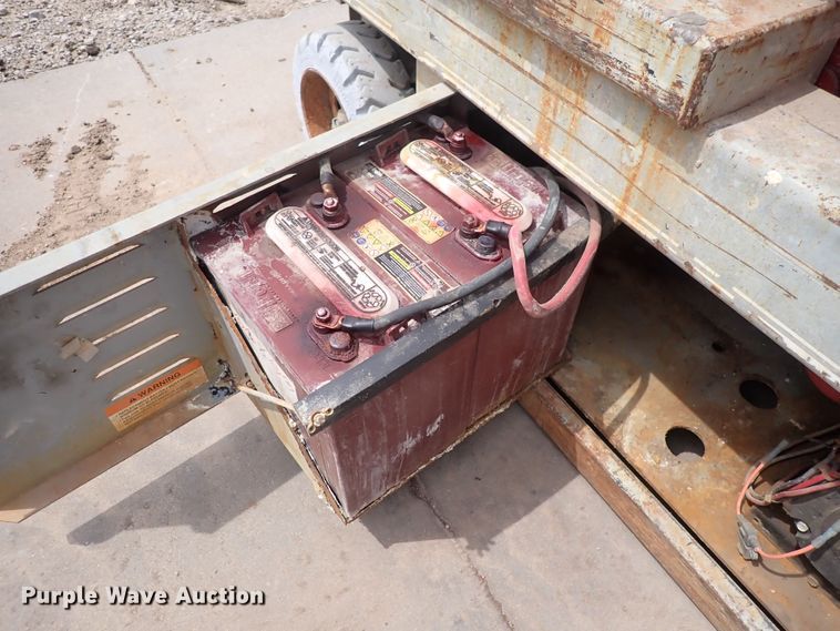 image for item DI1945 1996 Mec 1632  scissor lift