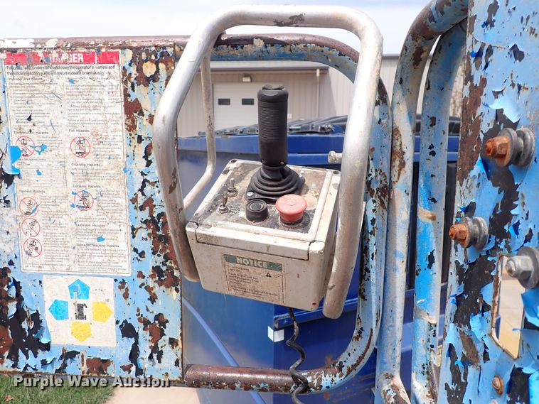 image for item DI1946 Genie GS-2646  scissor lift