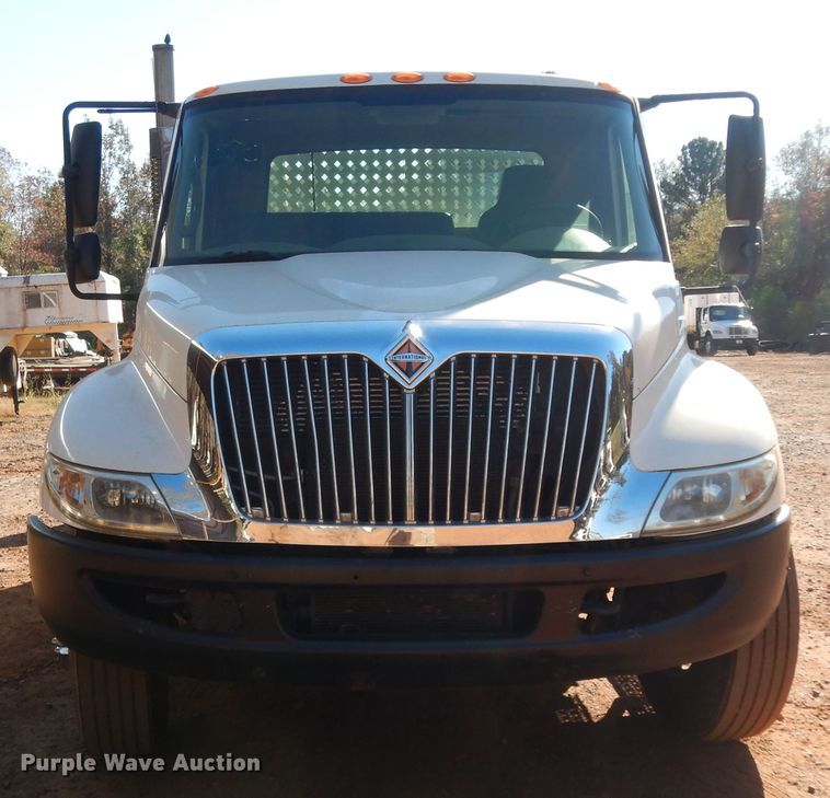 image for item DI8578 2008 International 4300  utility / service truck