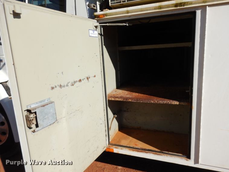 image for item DI8578 2008 International 4300  utility / service truck