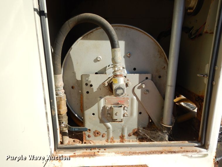 image for item DI8578 2008 International 4300  utility / service truck