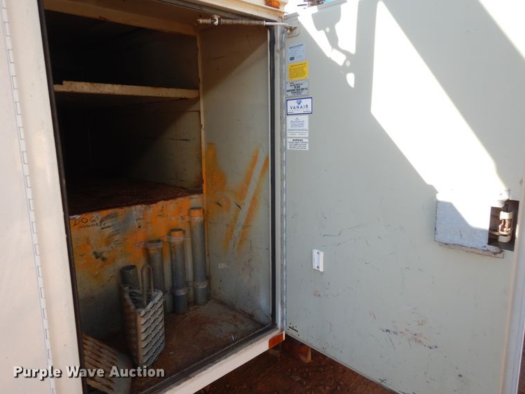 image for item DI8578 2008 International 4300  utility / service truck