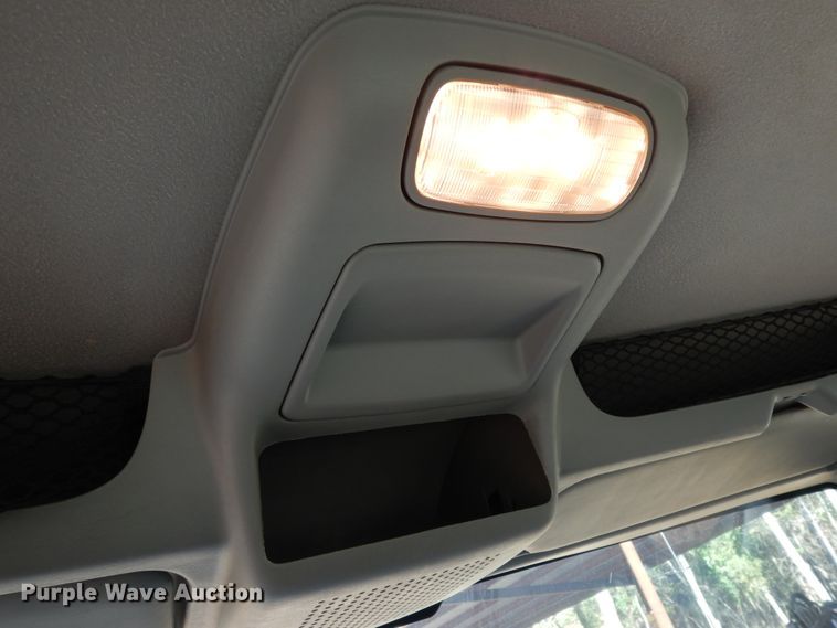 image for item DI8578 2008 International 4300  utility / service truck