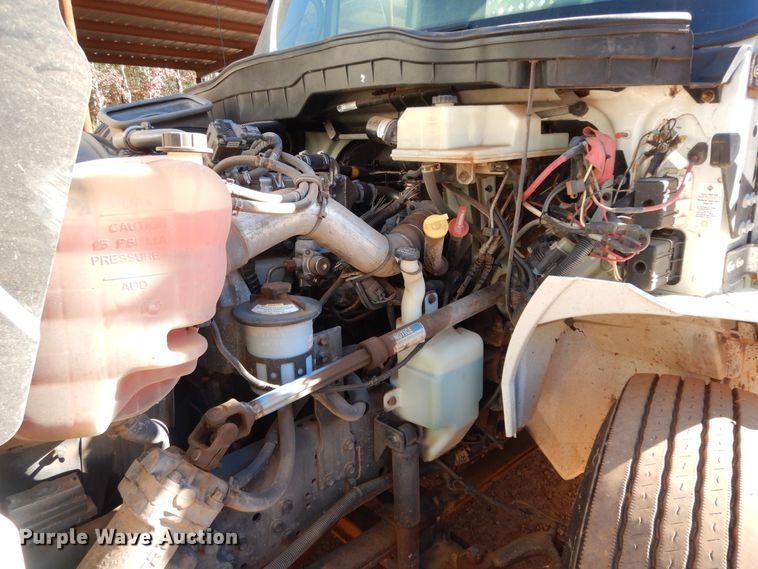 image for item DI8578 2008 International 4300  utility / service truck