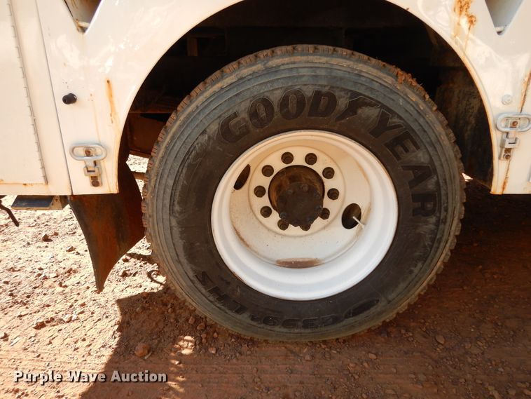 image for item DI8578 2008 International 4300  utility / service truck